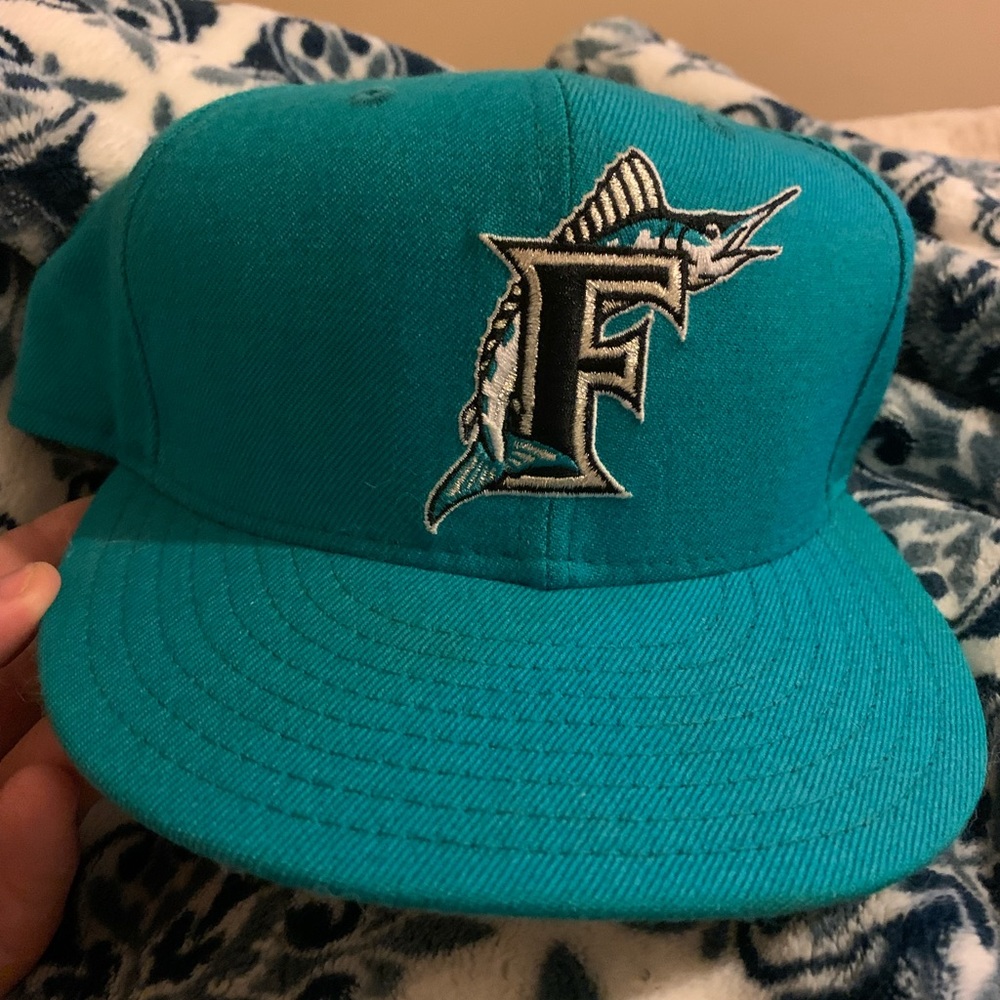 Florida Marlins Fitted Hat 7 1/8